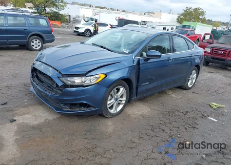2018 Ford Fusion Hybrid Se z USA, uszkodzony, nr VIN 3FA6P0LU1JR272259